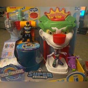 Fisher Price Imaginext DC Super Friends  Color Changers Playset
